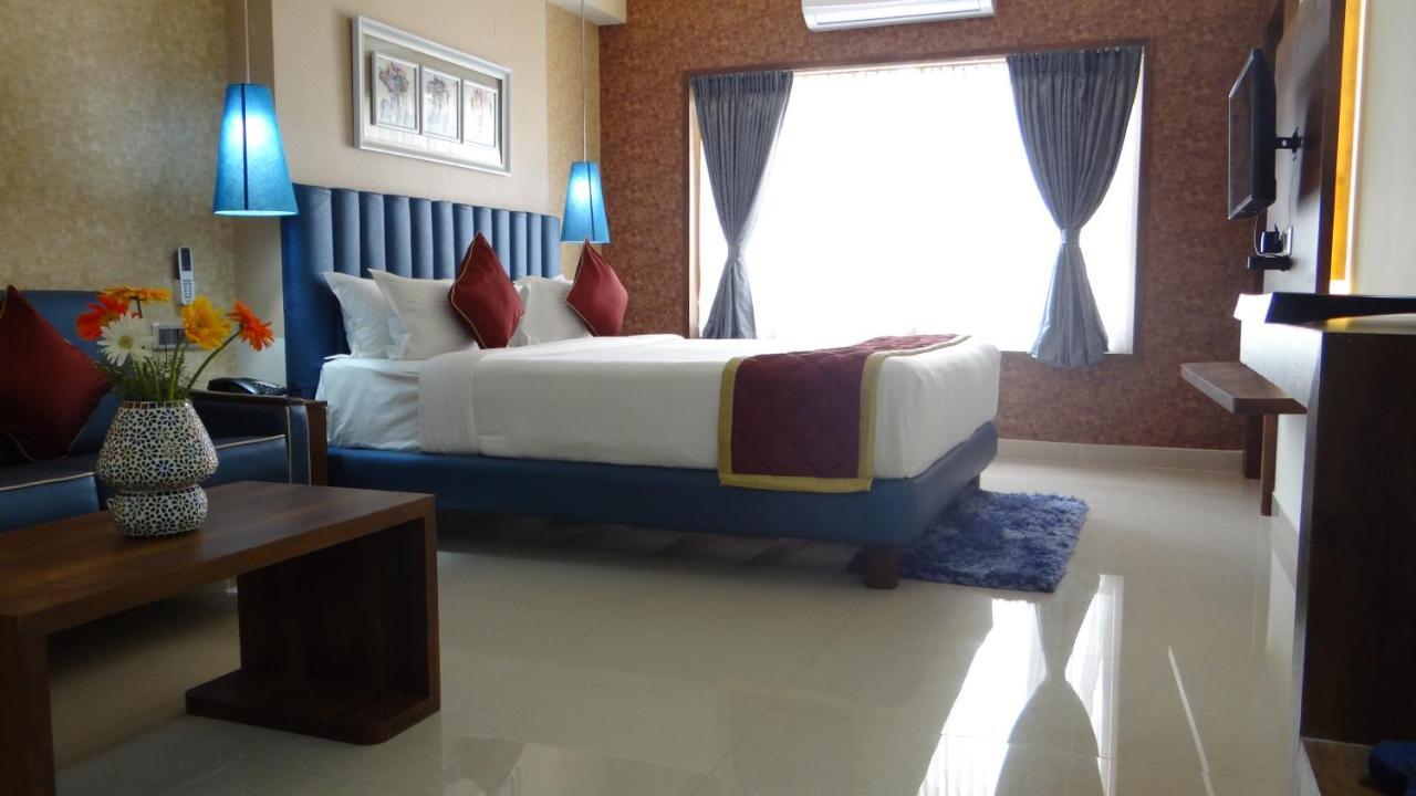 Arna Hotel Devanahalli Exterior foto