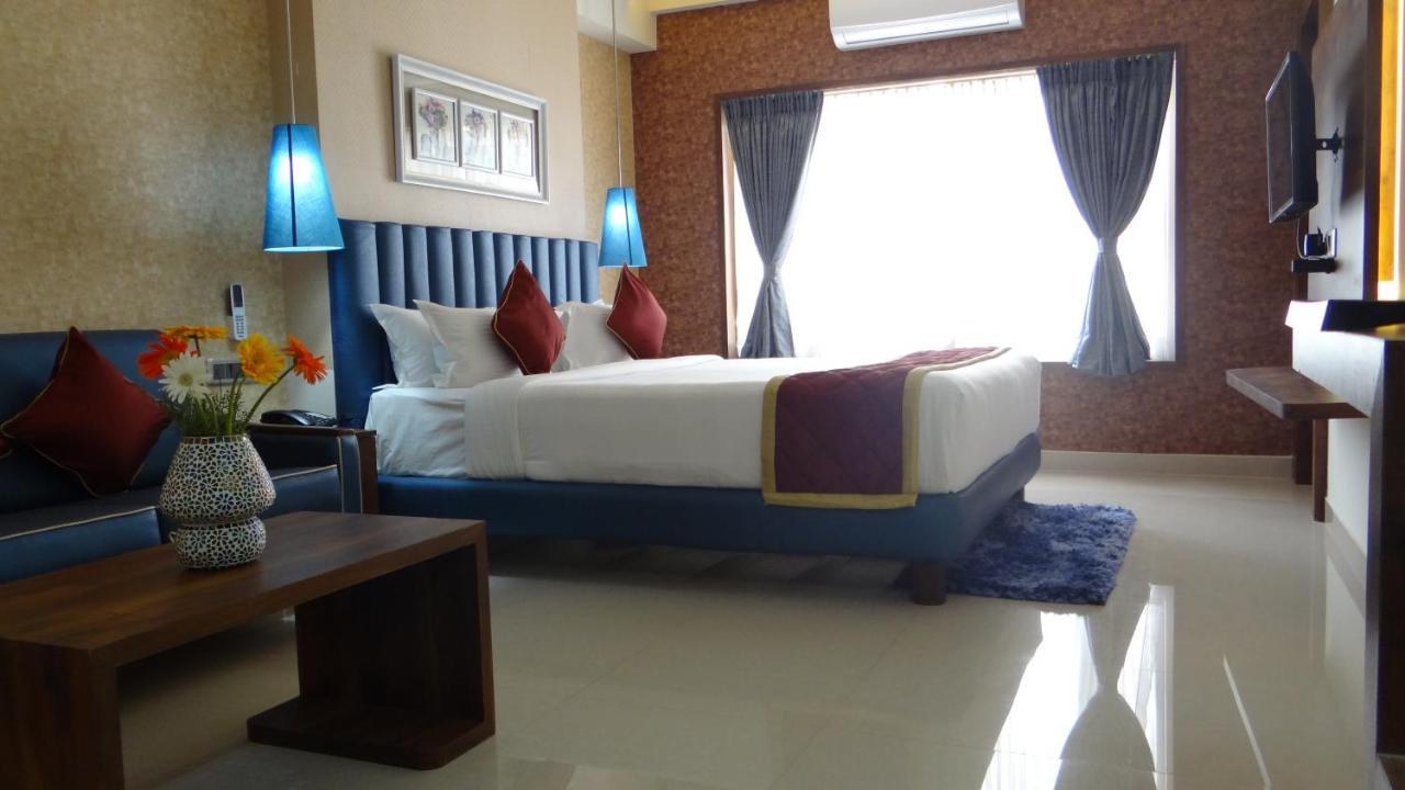 Arna Hotel Devanahalli Exterior foto