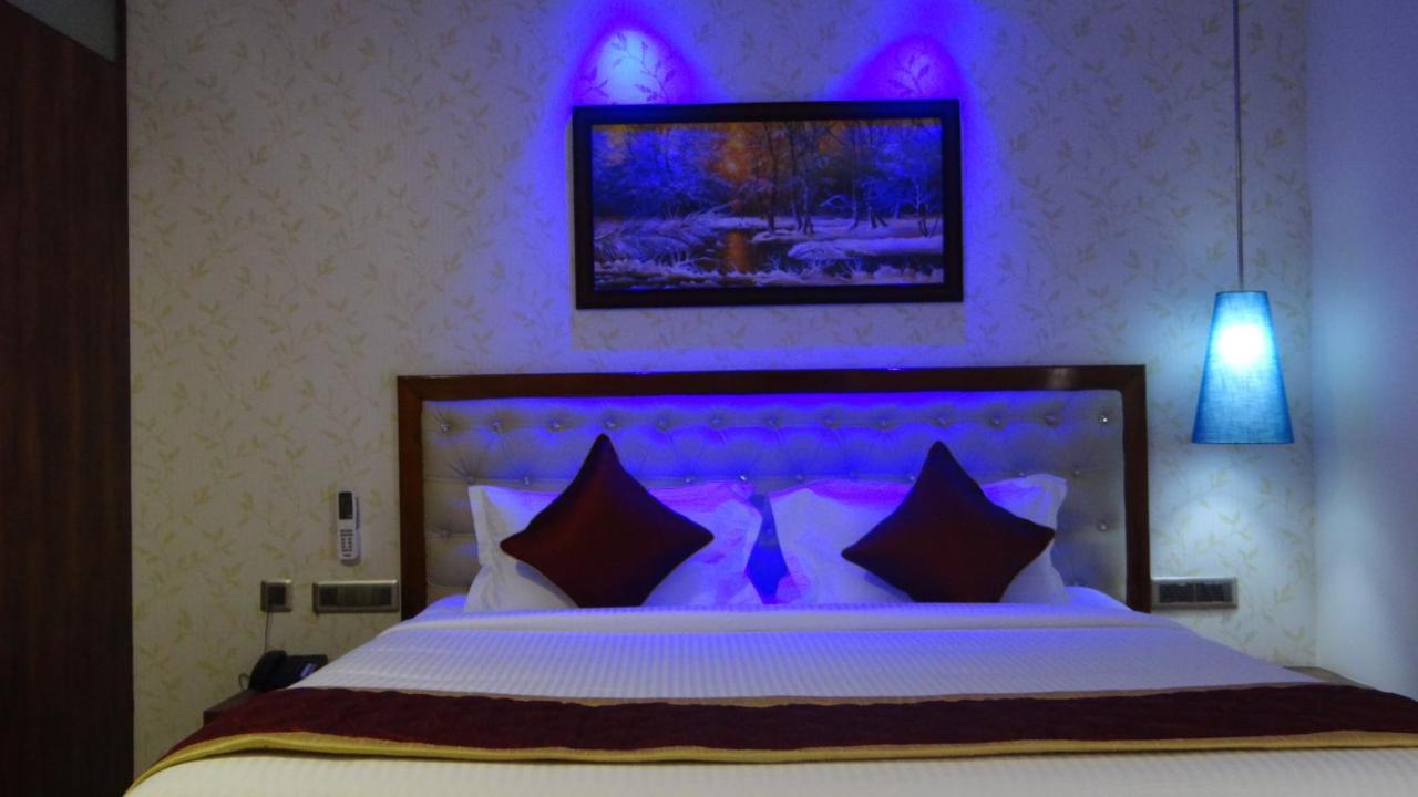 Arna Hotel Devanahalli Exterior foto